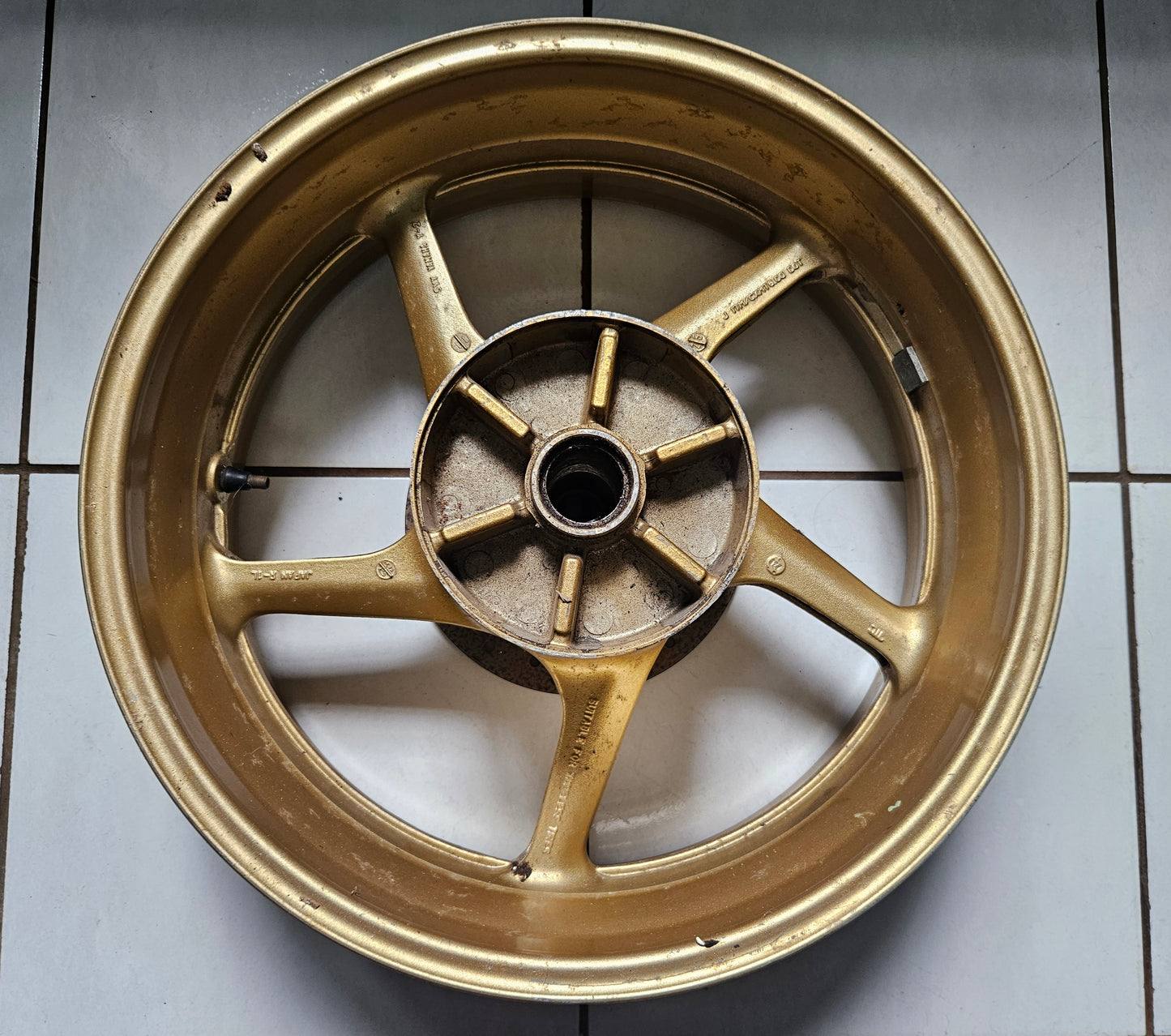 Yamaha YZF-R1 YZFR1 R1 Rear Rim / Wheel