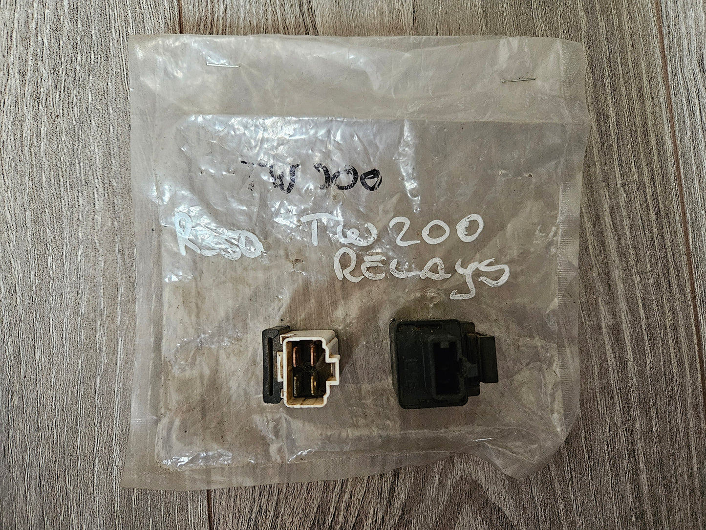 I-Yamaha TW200 Relays