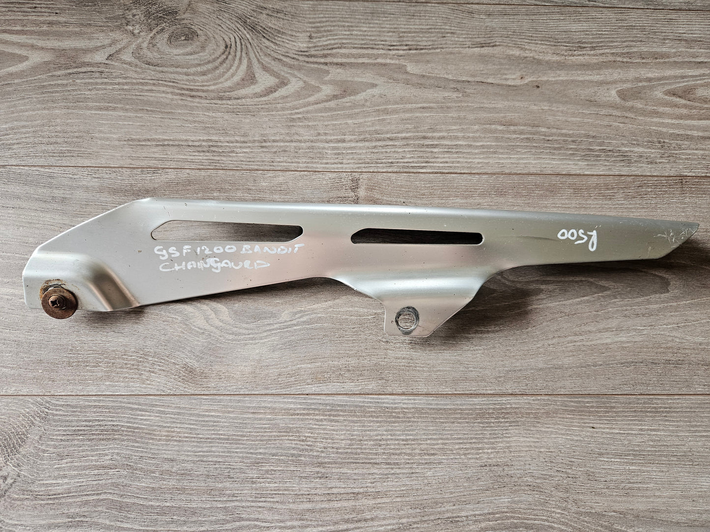 Suzuki GSF1200 Bandit 1200 Chain Guard