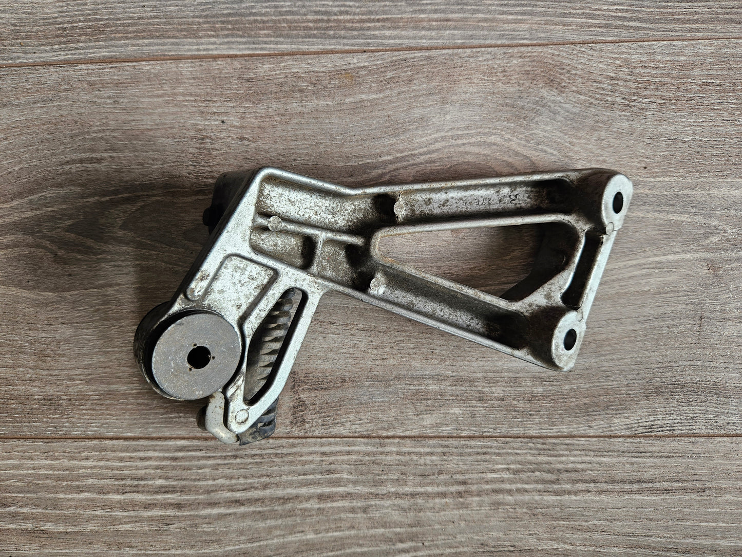 Suzuki GSF1200 Bandit 1200 Left Side Footrest / Peg