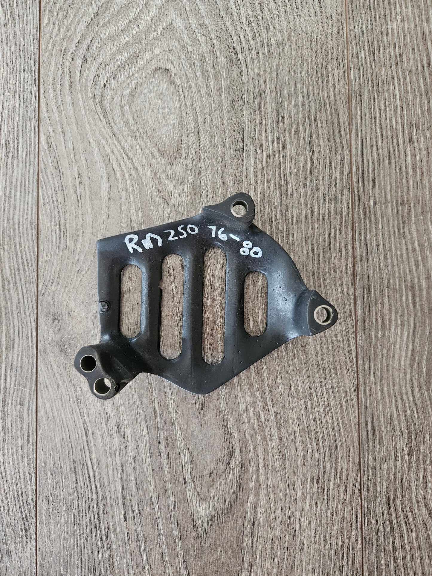Suzuki RM250 Sprocket Cover
