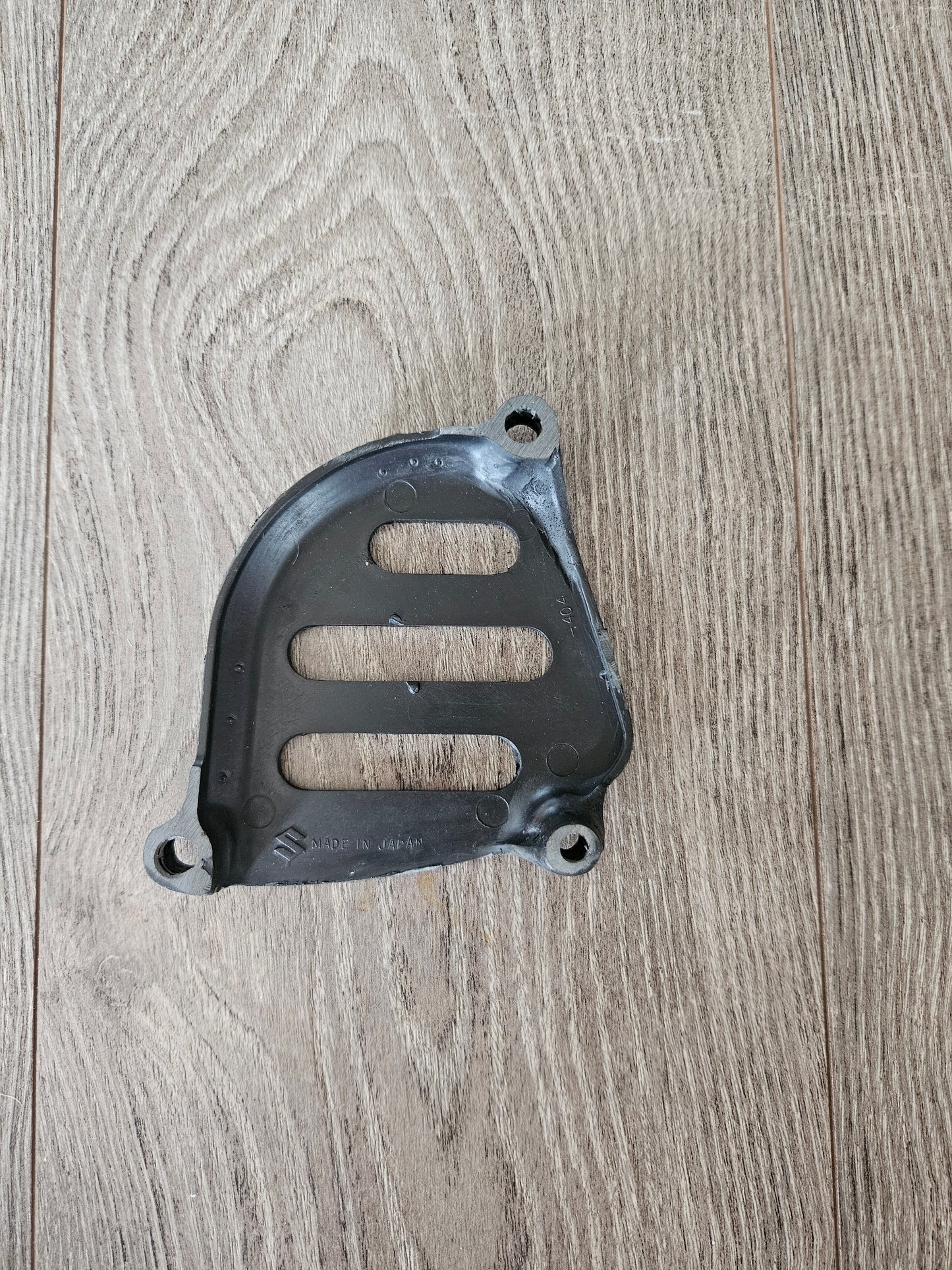 Suzuki PE250 PE400 Sprocket Cover
