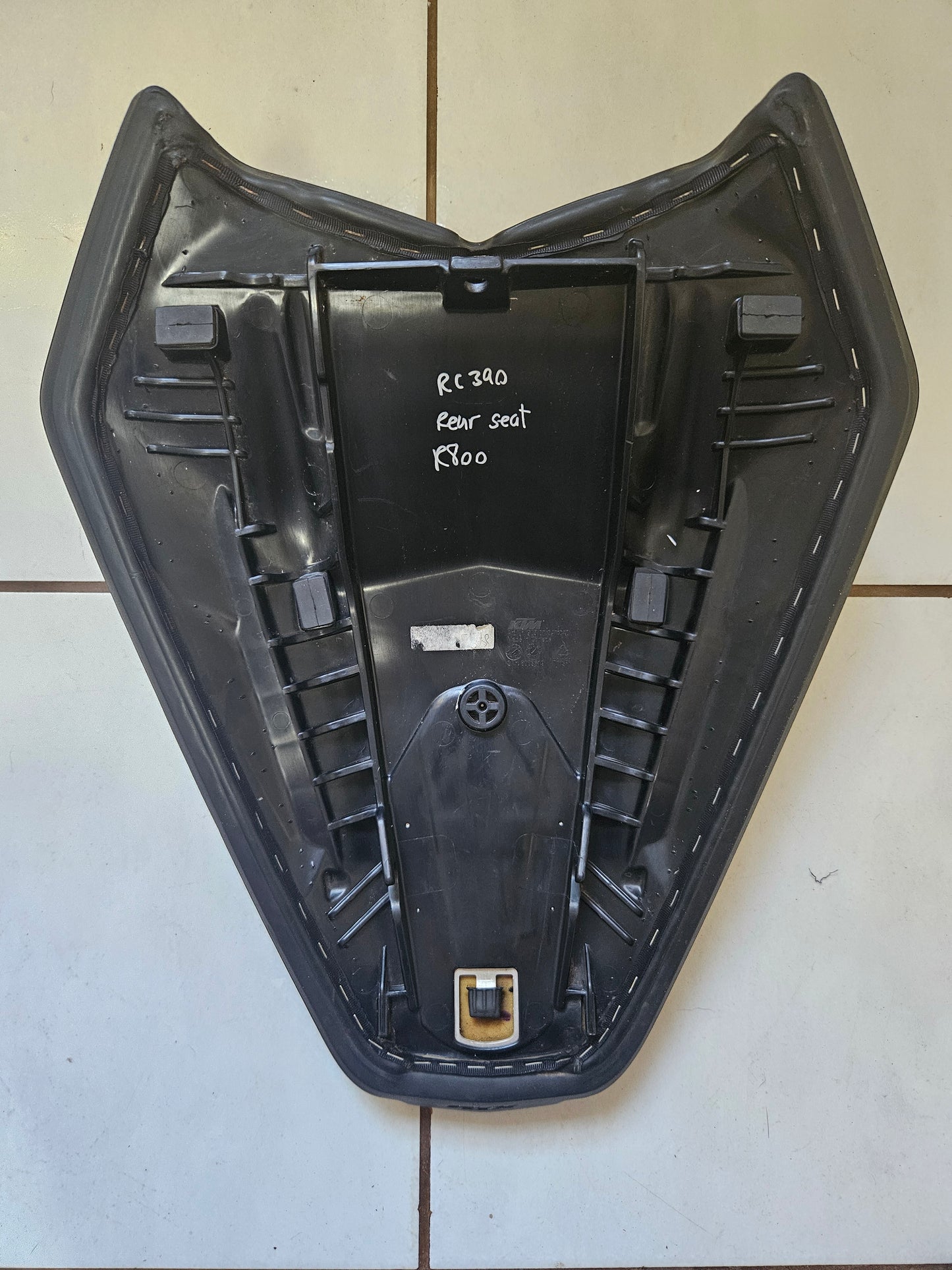 KTM RC 390 Rear Seat 2016