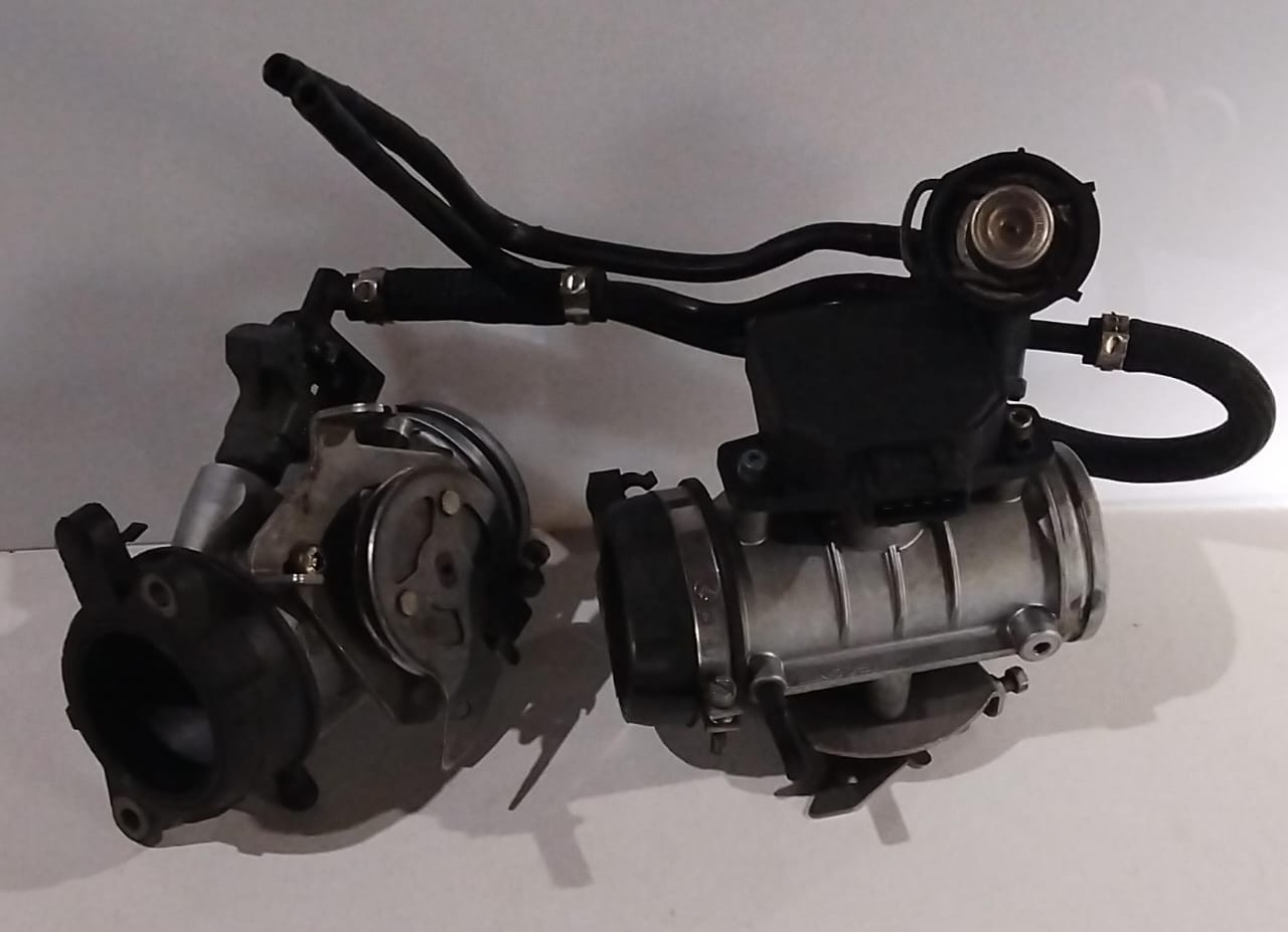 BMW R1100S Throttle Bodies