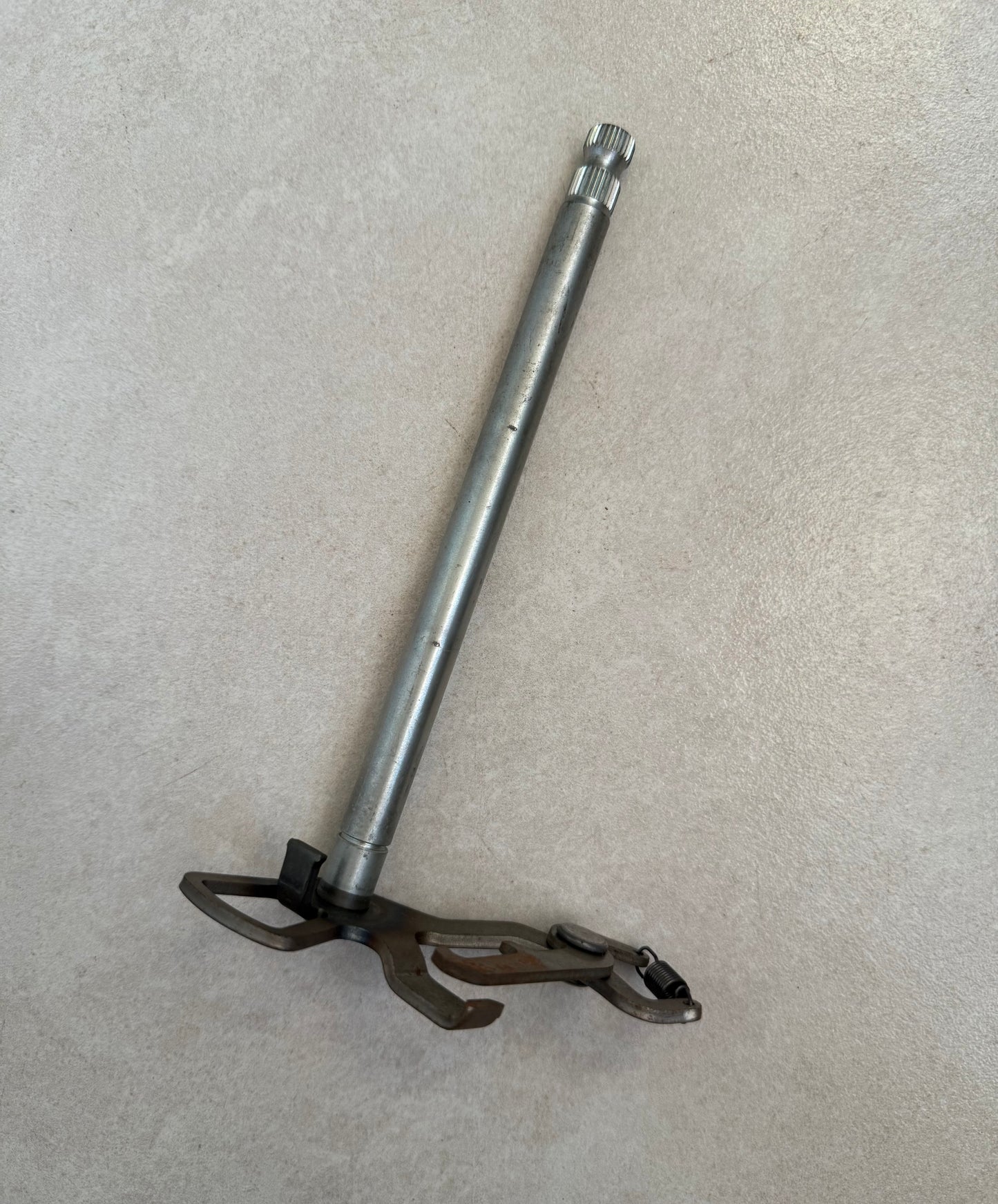 Yamaha TT-R230 Gear Selector Shaft