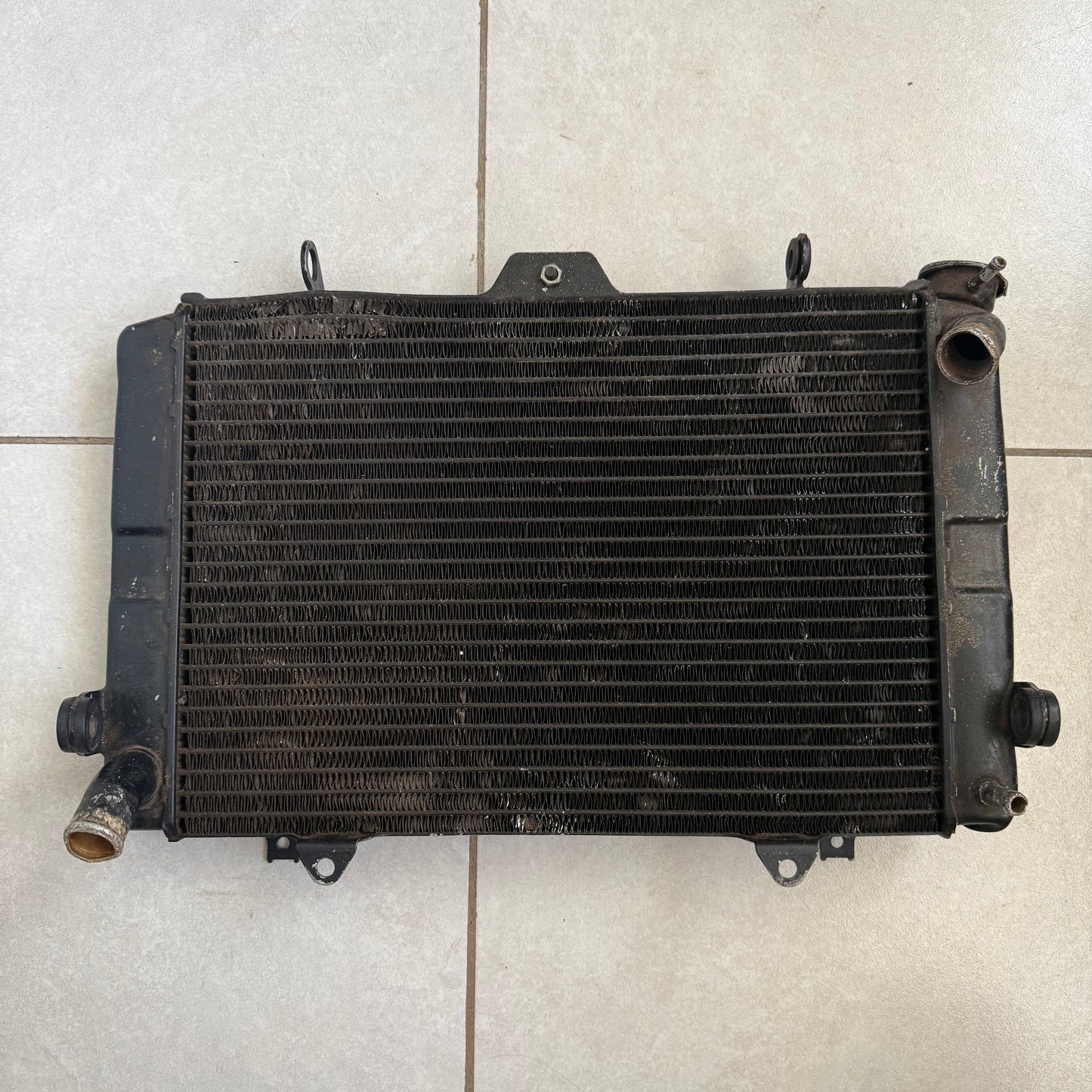 Yamaha FZR1000 Radiator