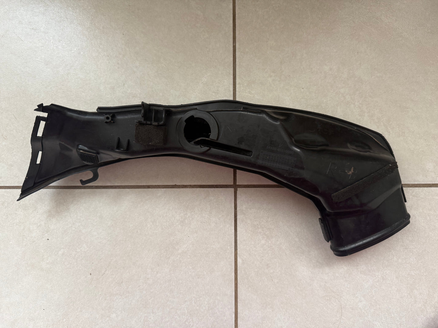 Honda CBR1000RR Fireblade Right Ram Airduct