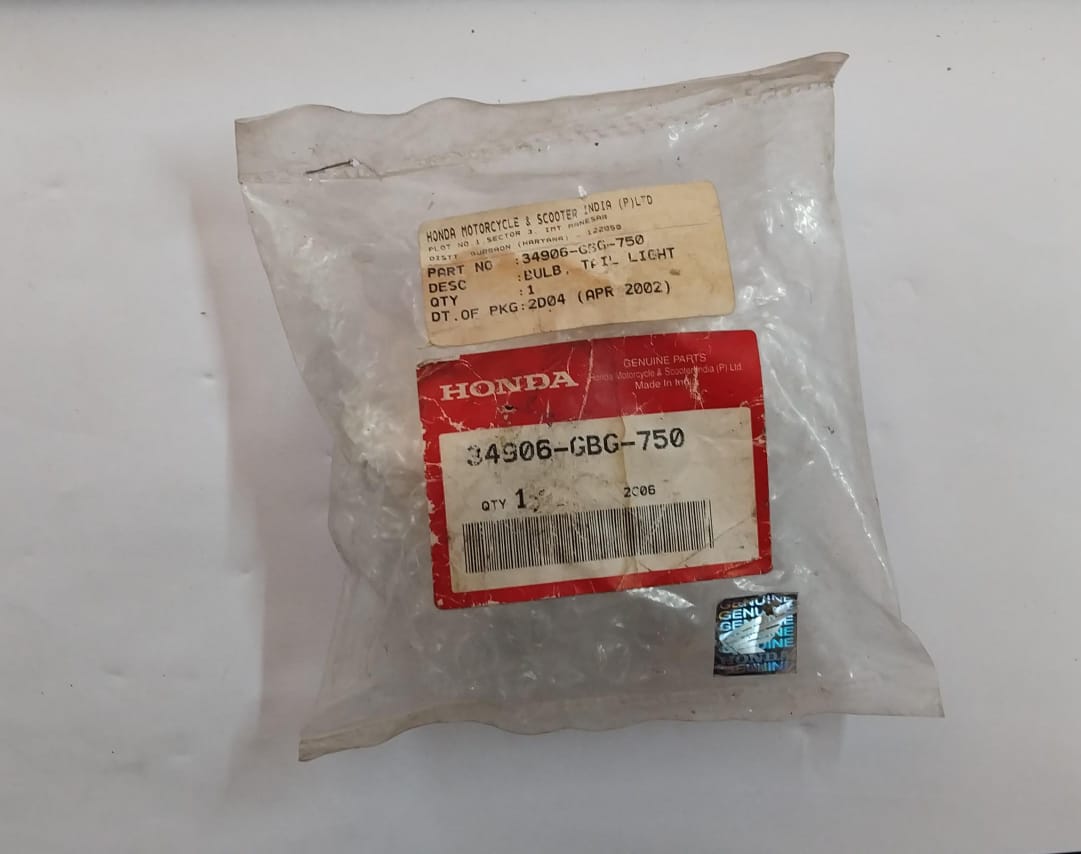 Honda SCV100 Spacy 100 Taillight Bulb
