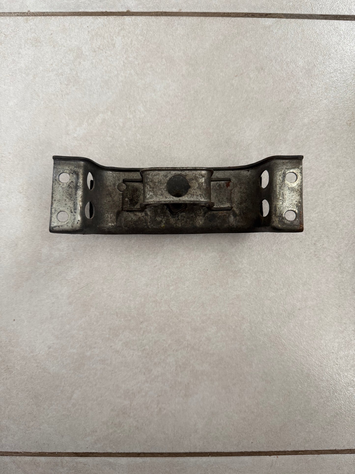 Yamaha FZR1000 Rear Tank Bracket