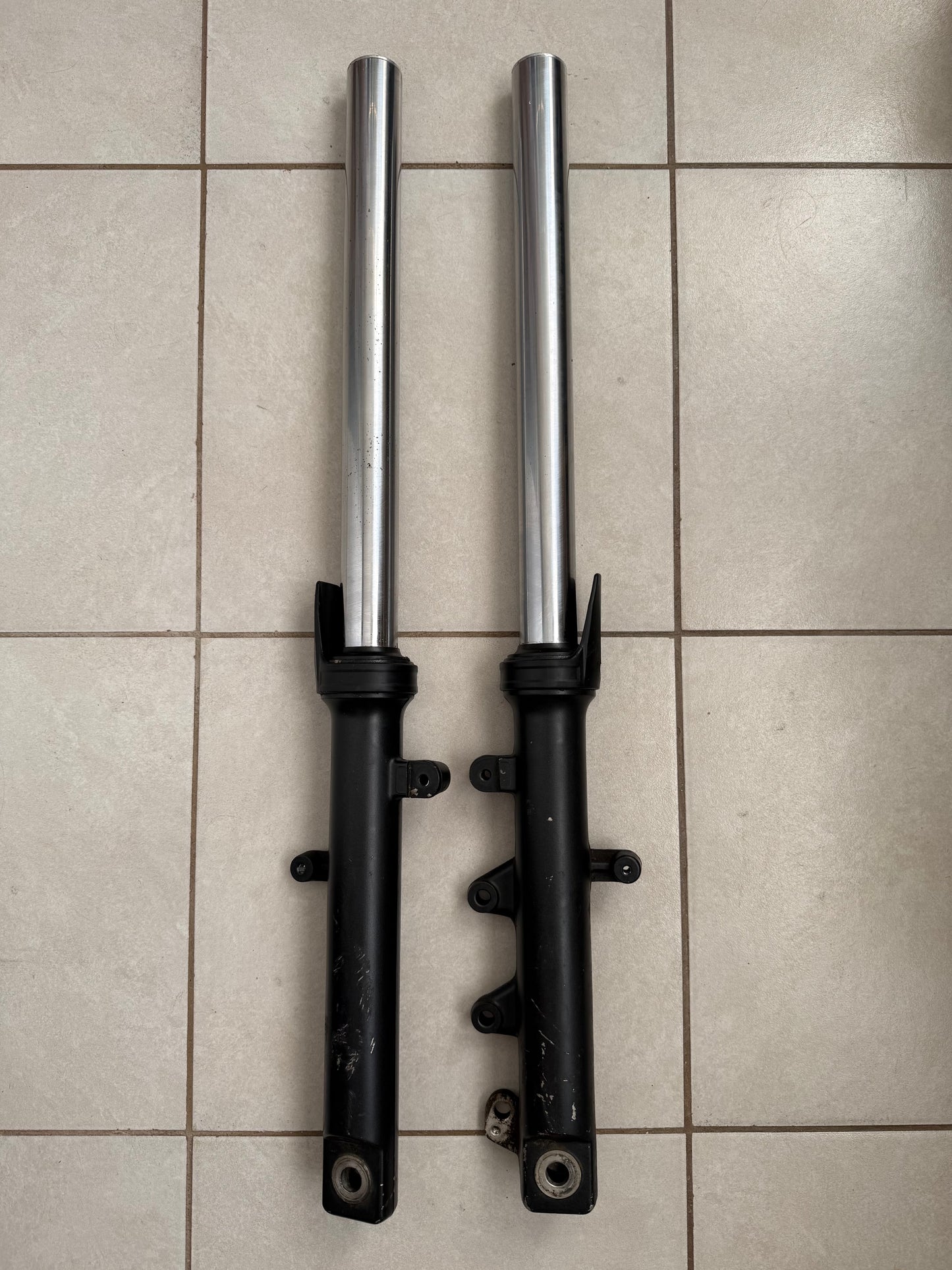 Yamaha YZF-R3 Front Forks
