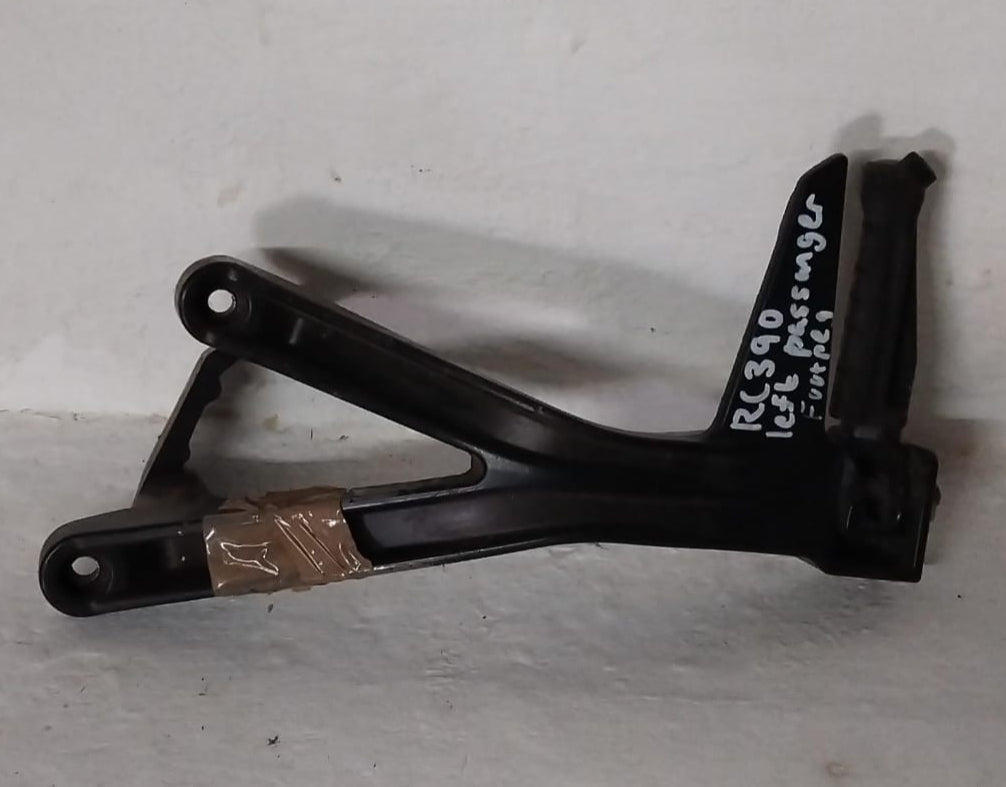 KTM RC 390 Rear Left Footrest Bracket and Peg