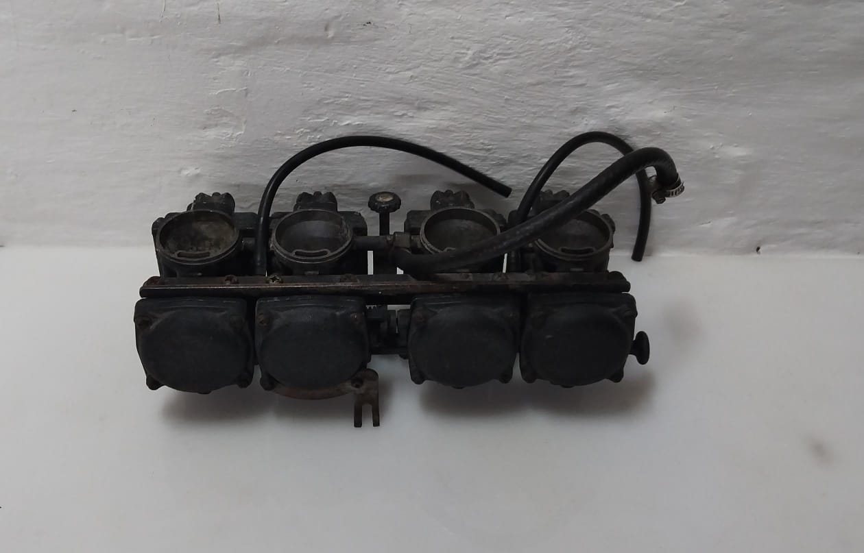 Kawasaki GPz550 Carbs / Carburetor