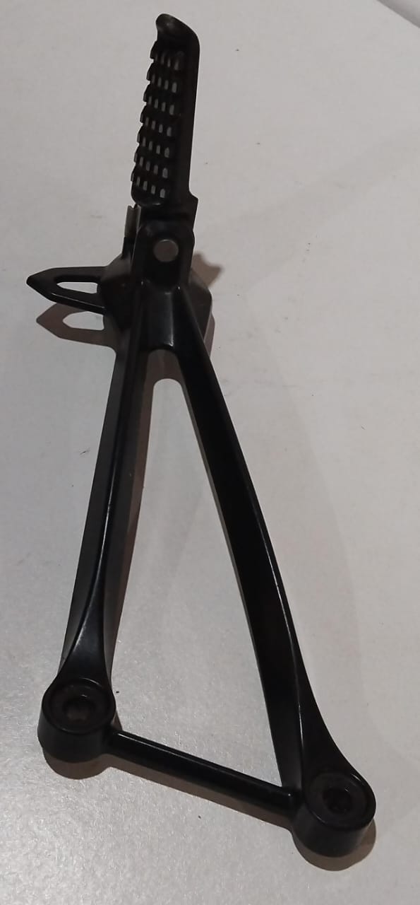 Kawasaki Ninja ZX-6R ZX6 Left Footrest Bracket and Footpeg