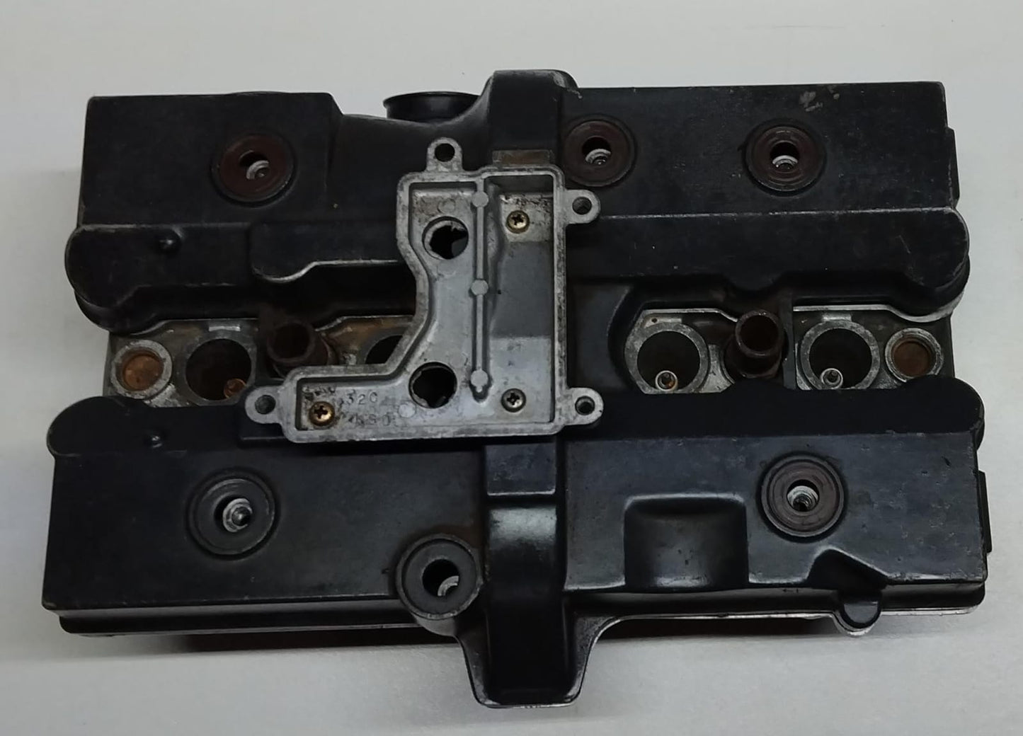 Suzuki GSX-R400 GK76 Head with Tappet Cover