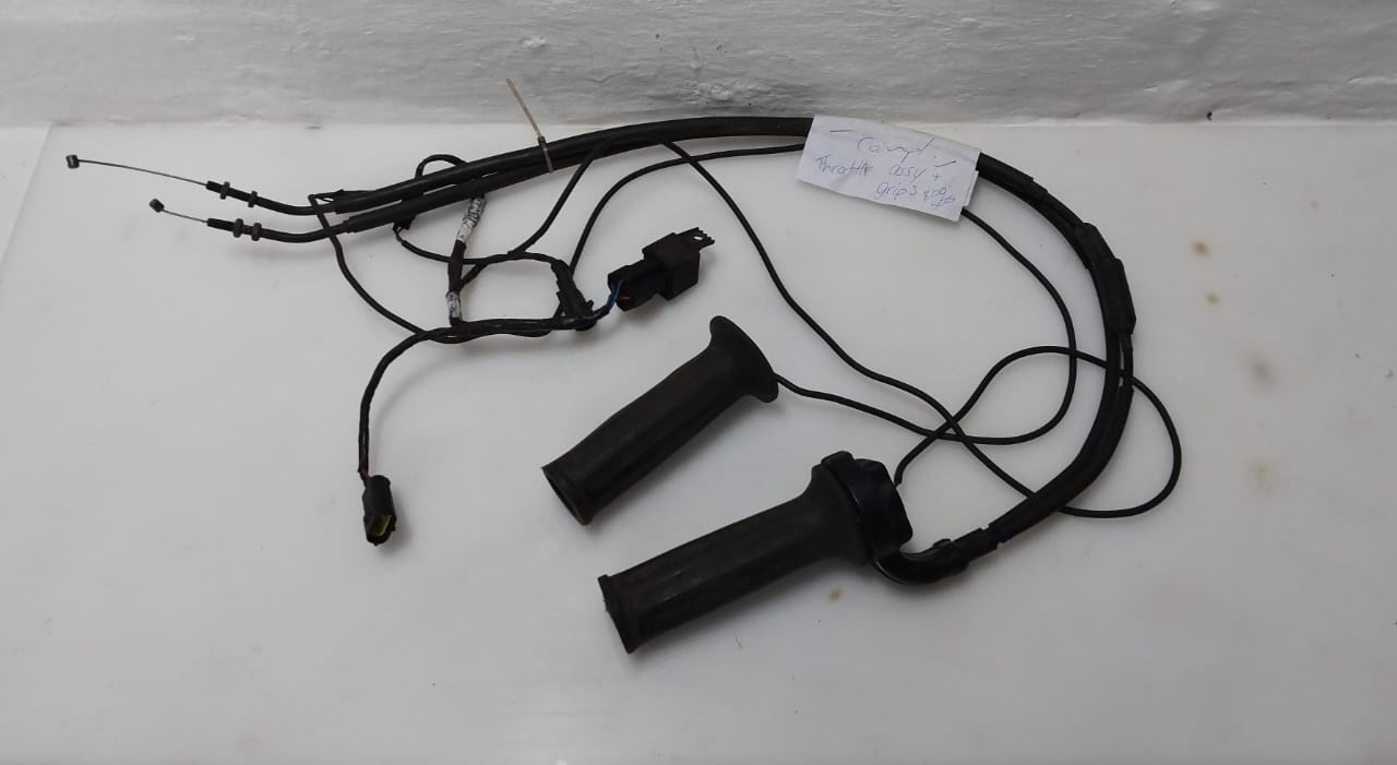 Triumph Sprint ST 1050 Complete Throttle Assembly and Grips
