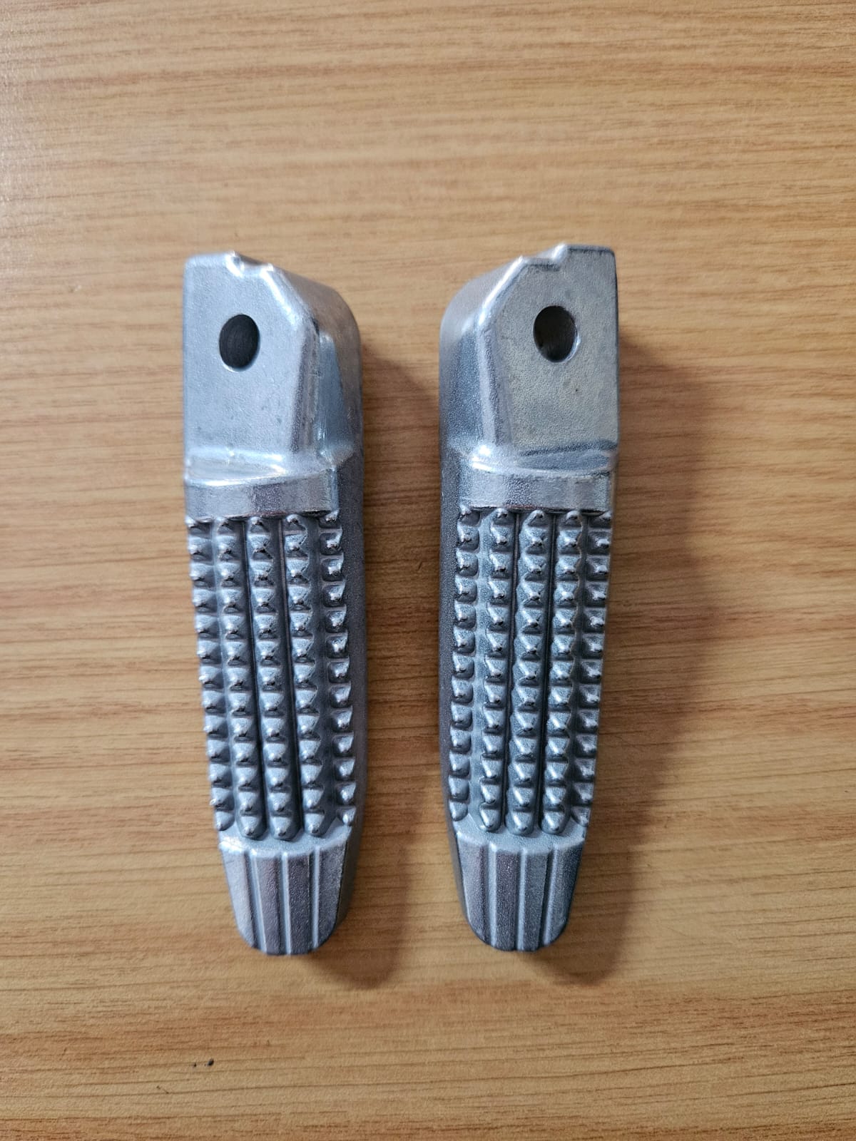 BMW F800R K1200R K1200S K1300R K1300S Rear Footrests / Pegs