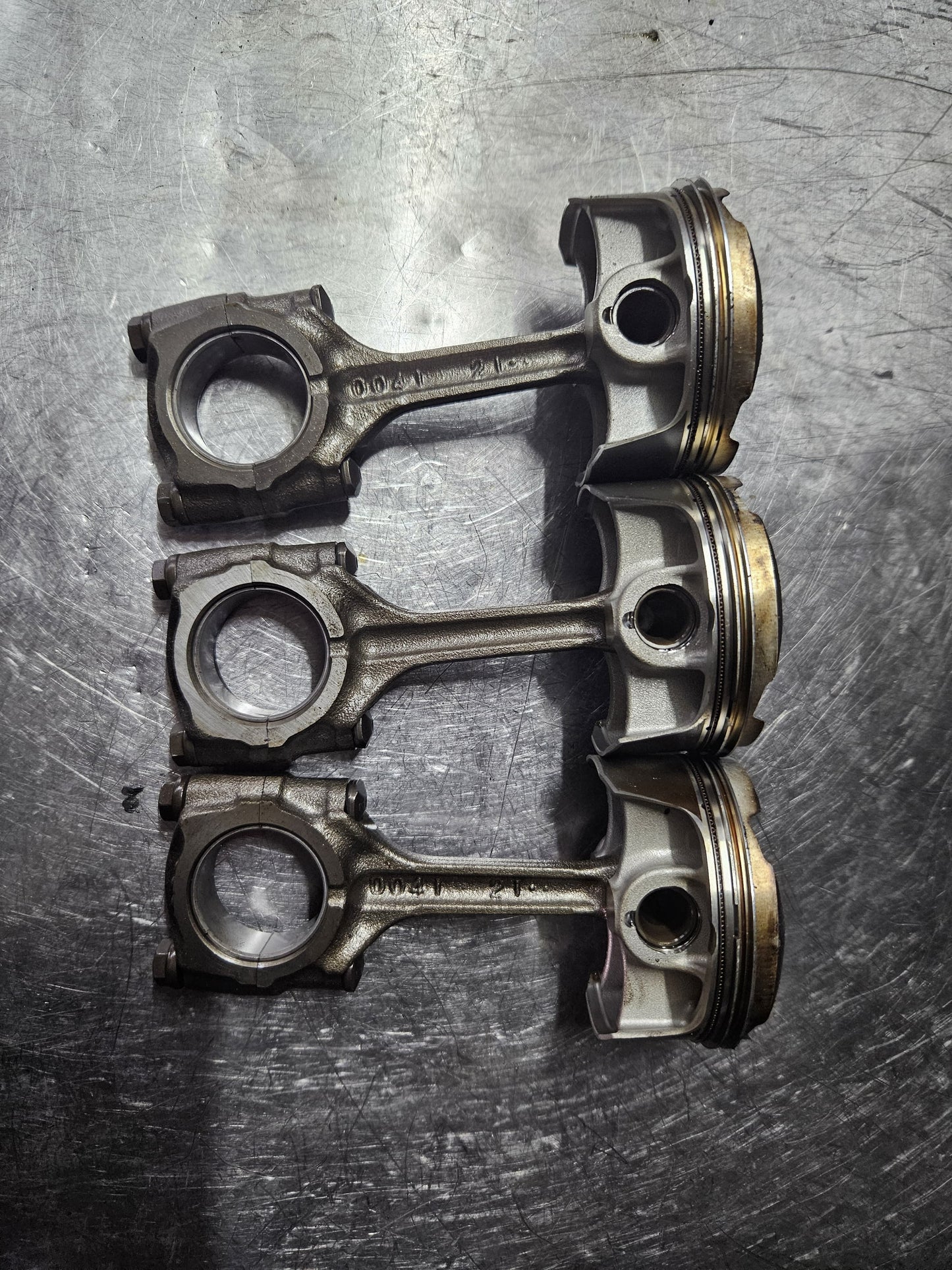 Kawasaki ZX-6R Pistons and Conrods 2012