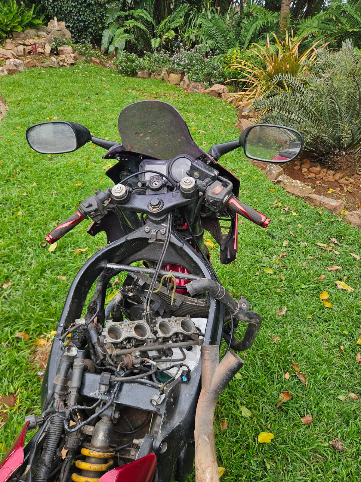 02 Honda CBR600F4i Stripping For Spares