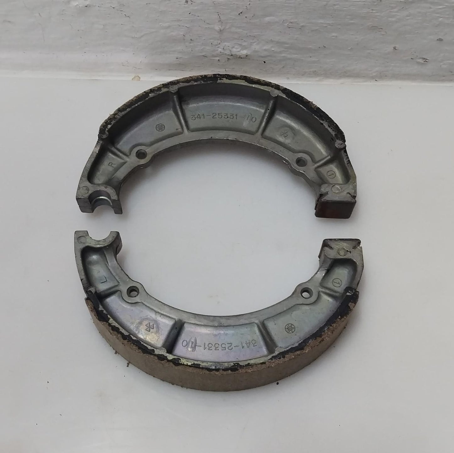 Yamaha XV535 XV650 XV750 XJ650 Brake Shoes