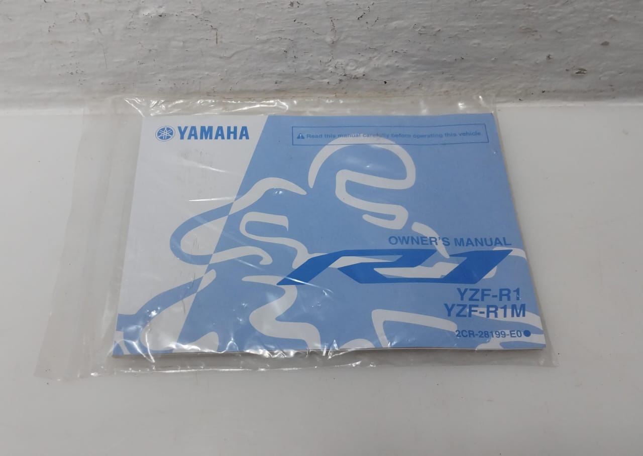Yamaha YZF-R1 YZFR1 R1 Owner's Manual