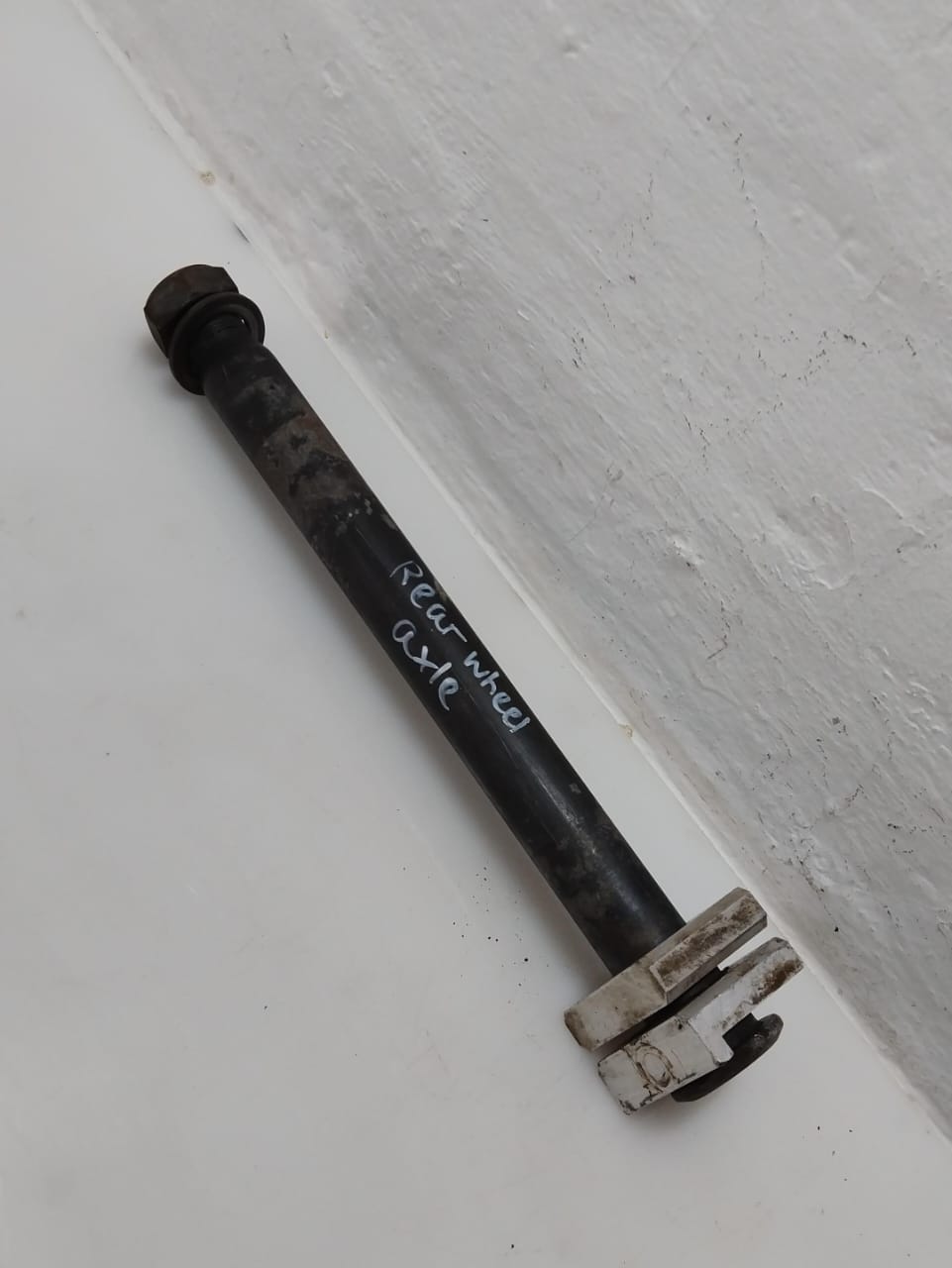 Yamaha YZF-R1 YZFR1 R1 Rear Wheel Axle