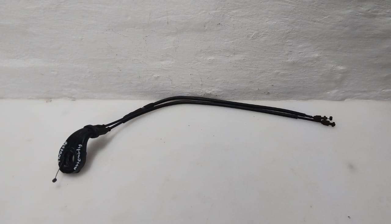 Yamaha YZF-R1 R1 Throttle Housing and Cables