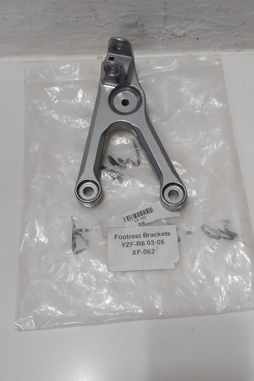 Yamaha YZF-R6 R6 Left Footrest Bracket