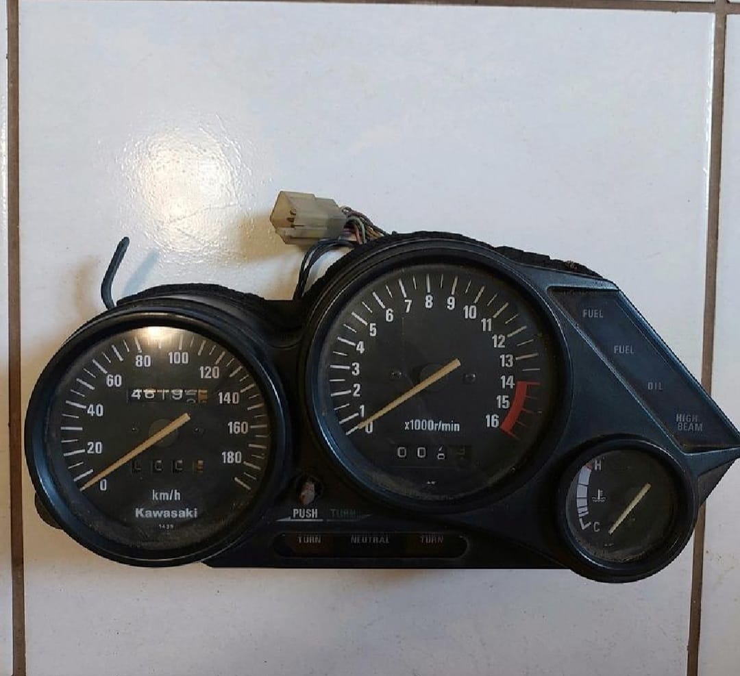 Kawasaki ZZR400 ZX400K Clocks / Gauges