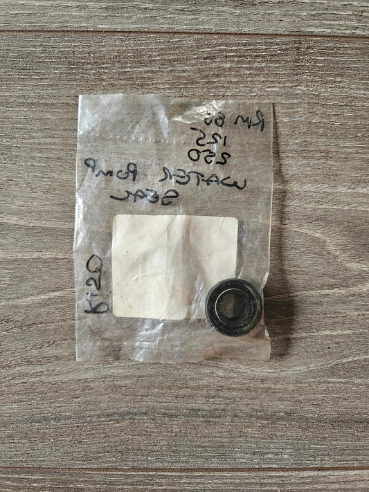 Suzuki RM85 RM125 RM250 Water Pump Seal