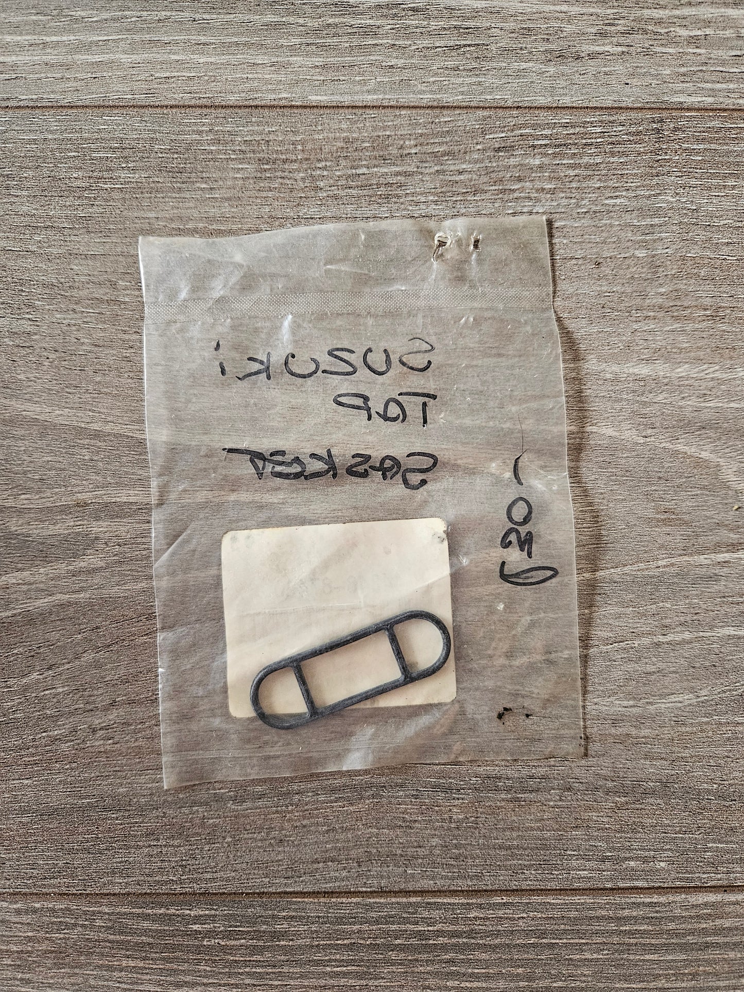 Suzuki DR125S DR200SE DR-Z250 DR350 DR-Z400S DR650SE GSF600 GSF1200 VZ800 Tap / Fuel Petcock / Joint Gasket