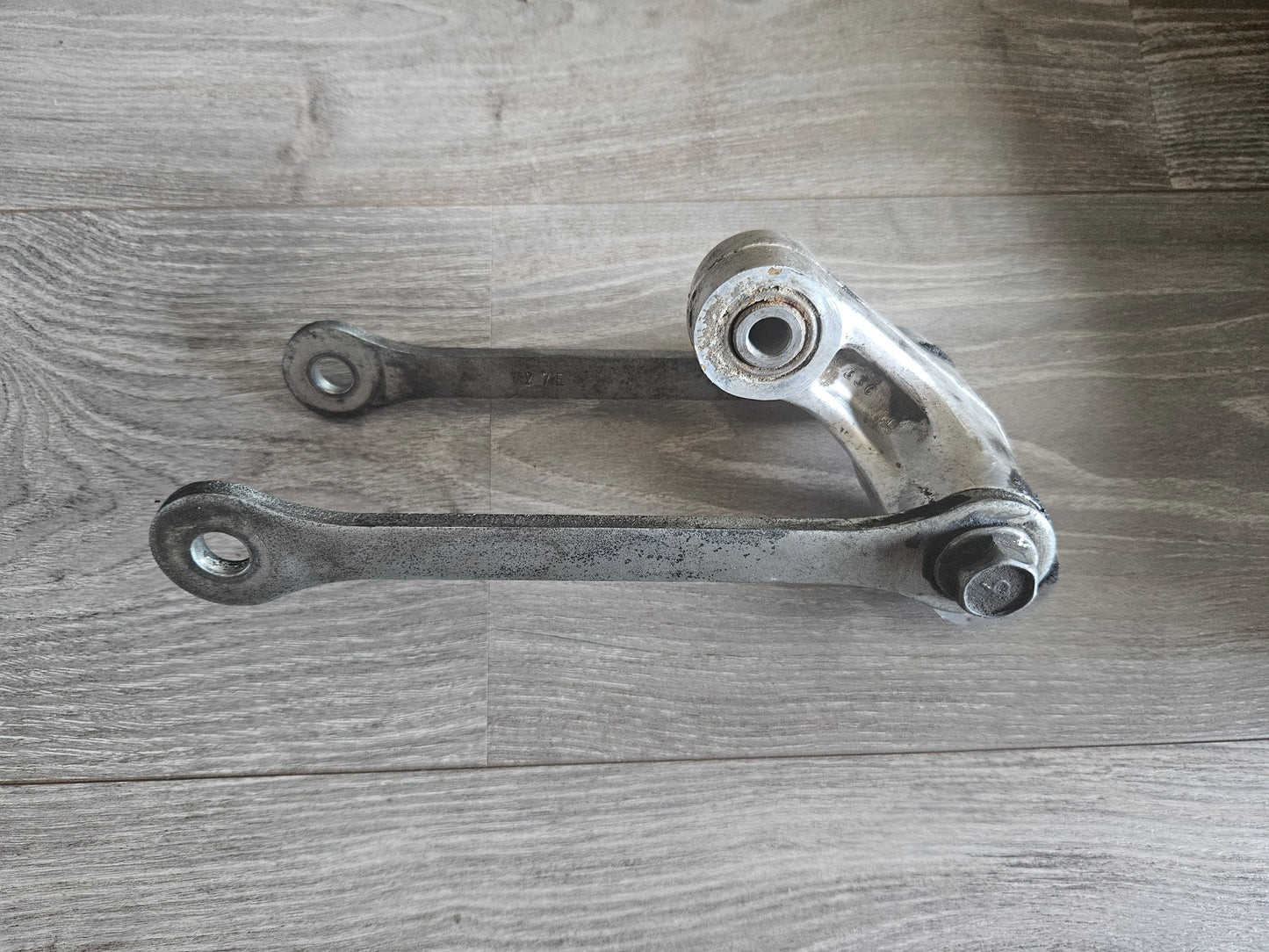 Suzuki GSF1200 Bandit 1200 Linkage