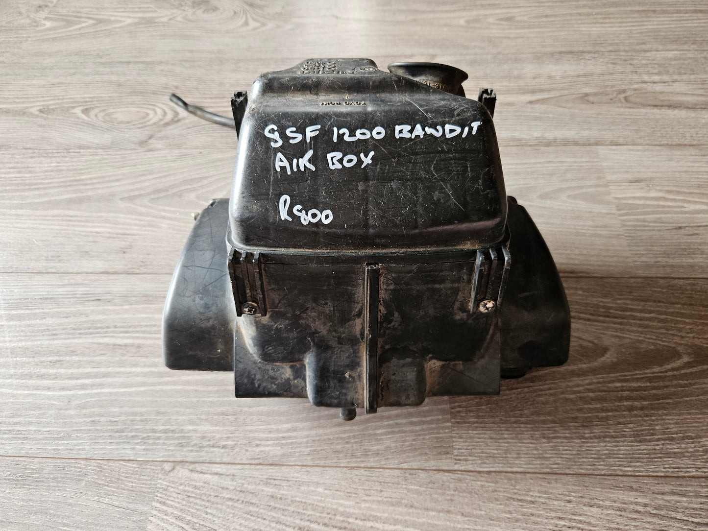 Suzuki GSF1200 Bandit 1200 Air Box