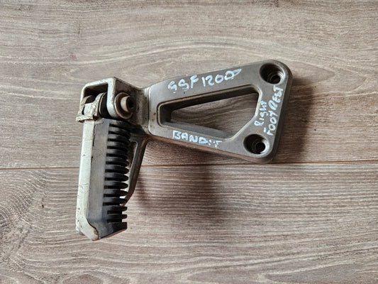 Suzuki GSF1200 Bandit 1200 Right Side Footrest