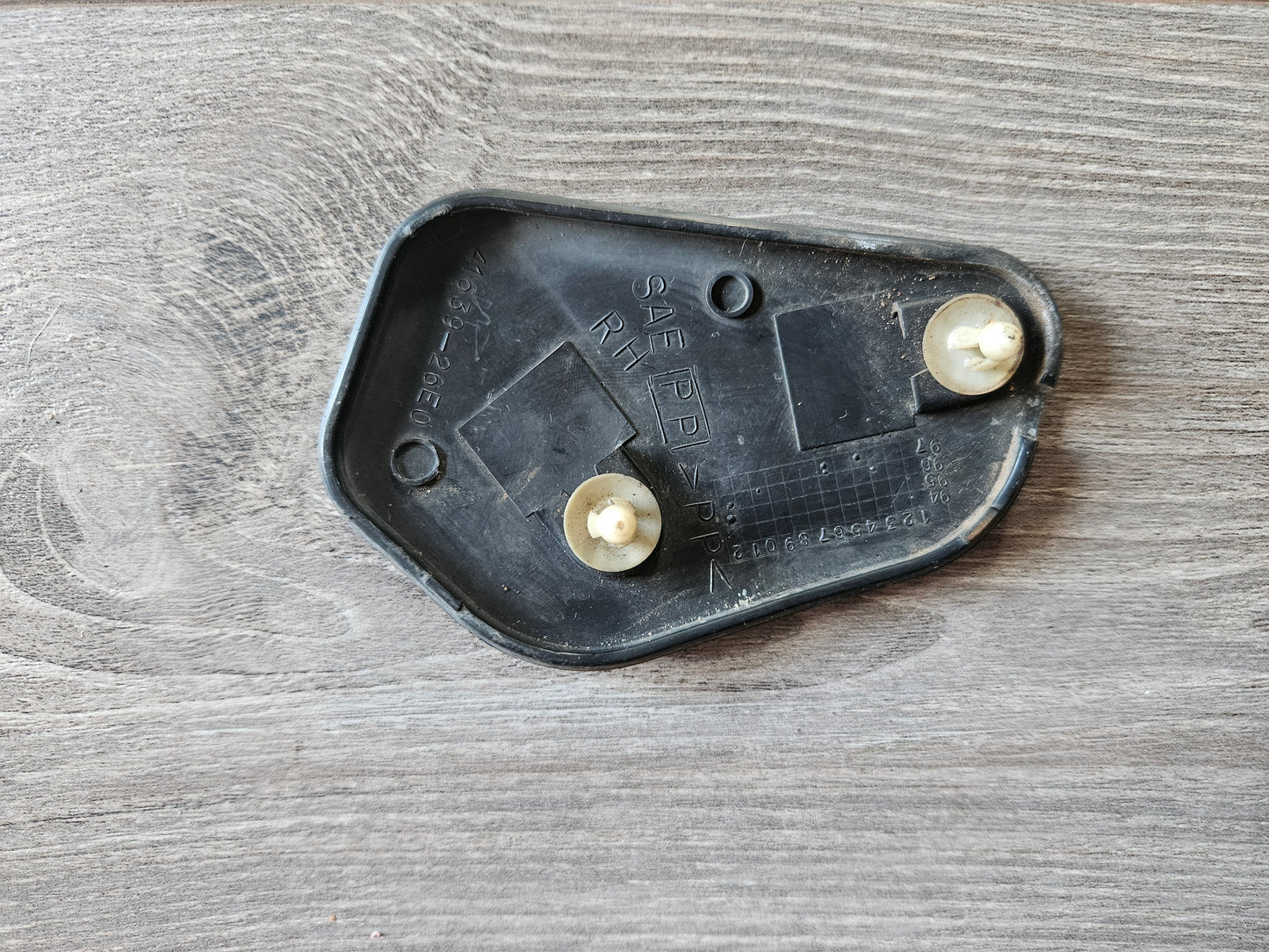 Suzuki GSF1200 Bandit 1200 Right Frame Cover