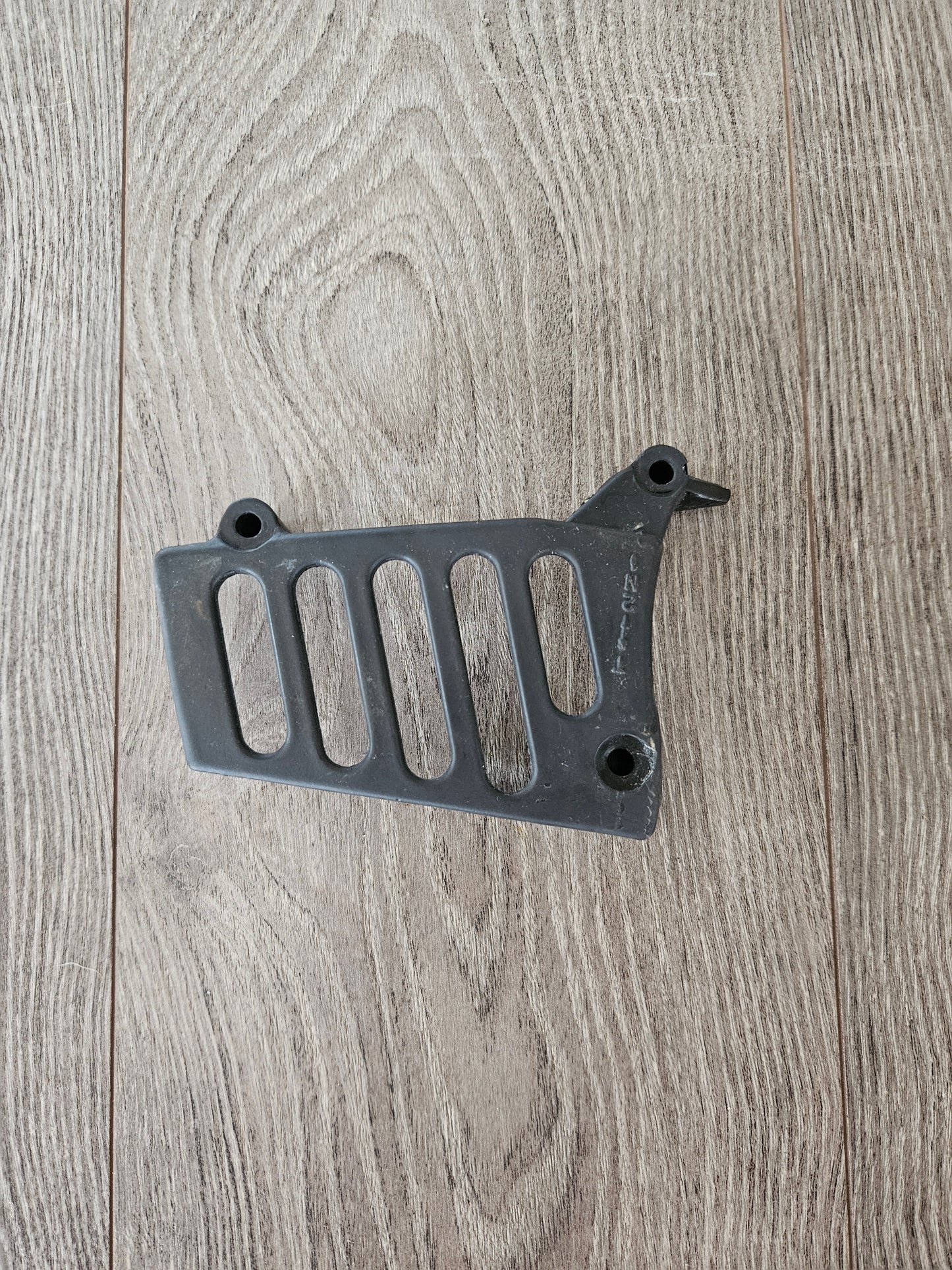 Kawasaki KDX175 KDX250 KDX420 KDX950 Sprocket Cover