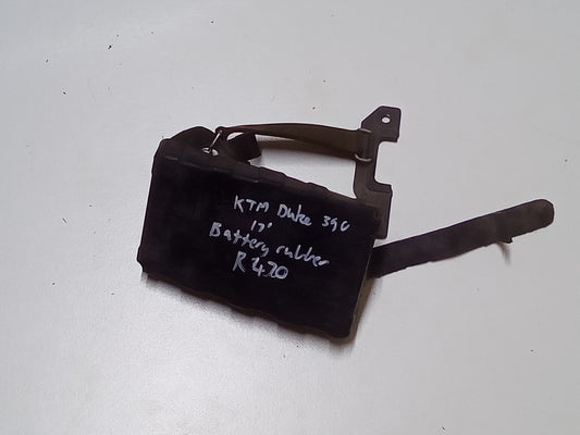KTM 390 Duke Battery Rubber 2017