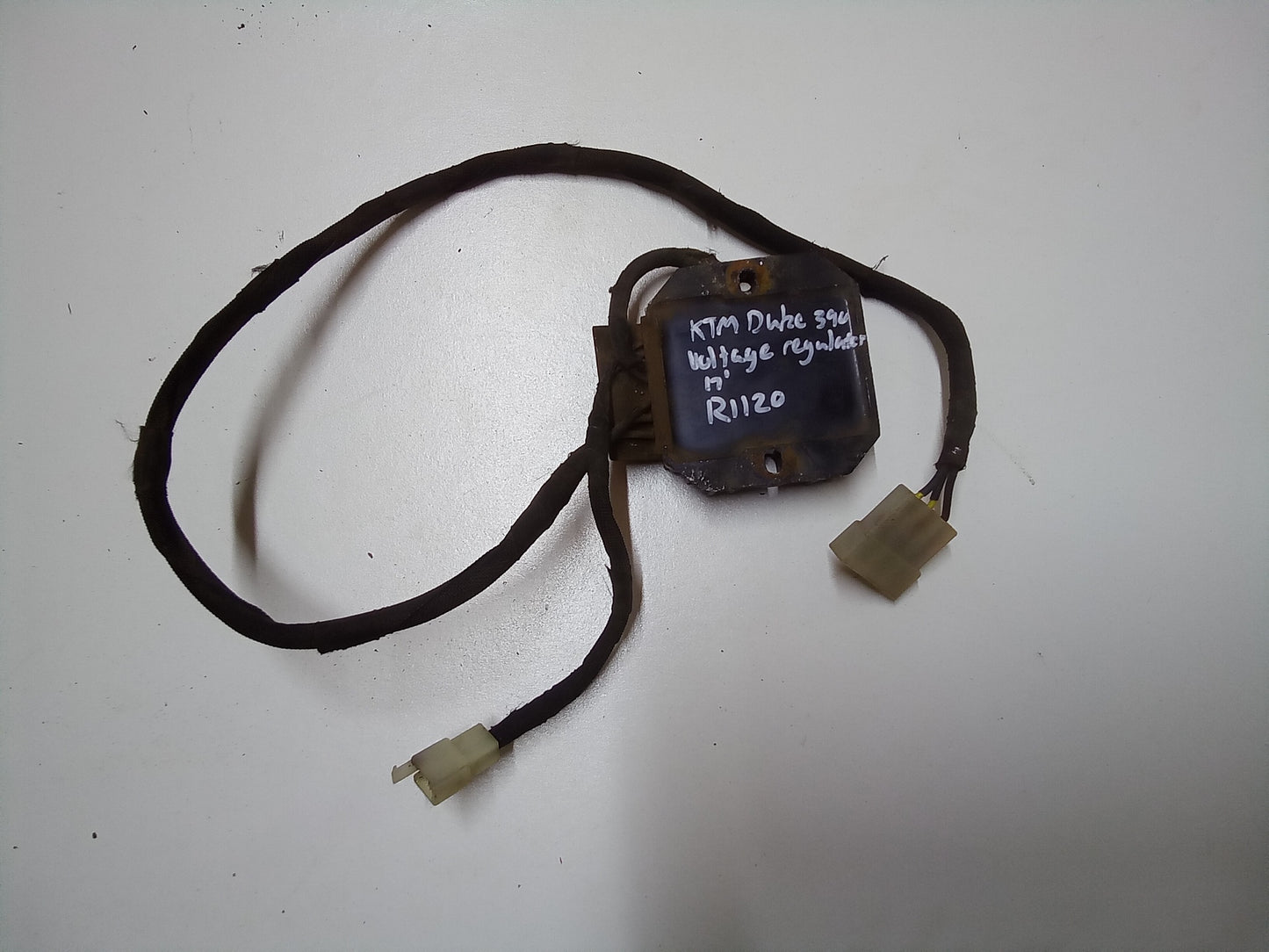 KTM 390 Duke Regulator / Rectifier 2017