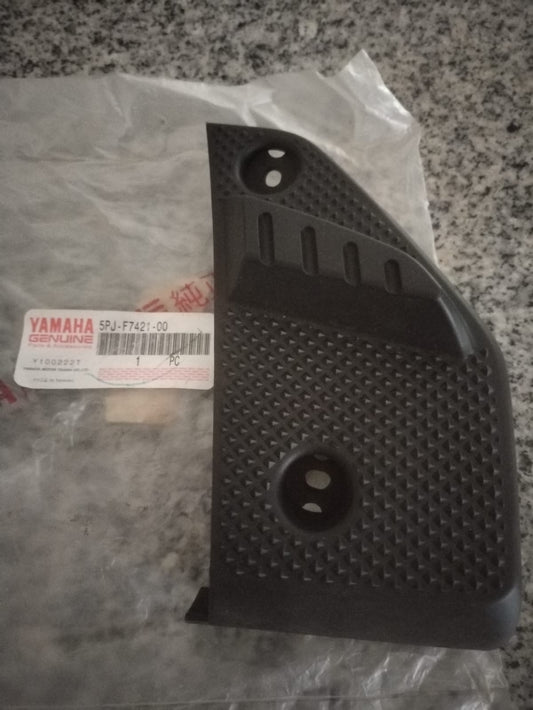 Yamaha YW50 Zuma 50 Right Footrest Stand