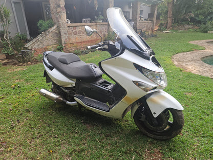 06 Kymco Xciting 500 Stripping For Spares
