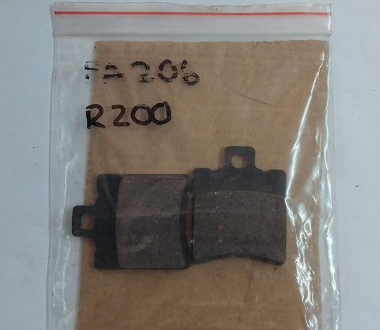 Aprilia SR50 SR125 Scarabeo 50 125 Leonardo 125 150 Yamaha Aerox MBK Nitro Malaguti F12 Phantom Front Brake Pads FA206
