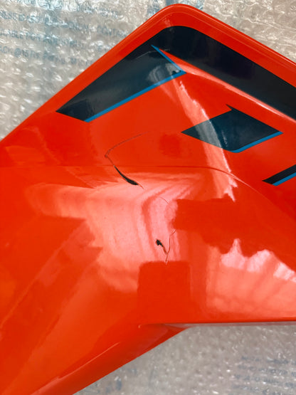 KTM 125 Duke Right Tank Side Panel