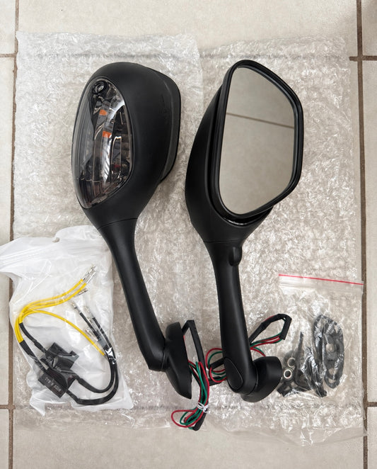 Suzuki GSX-R600 GSX-R750 GSX-R1000 Mirrors With LED Indicators
