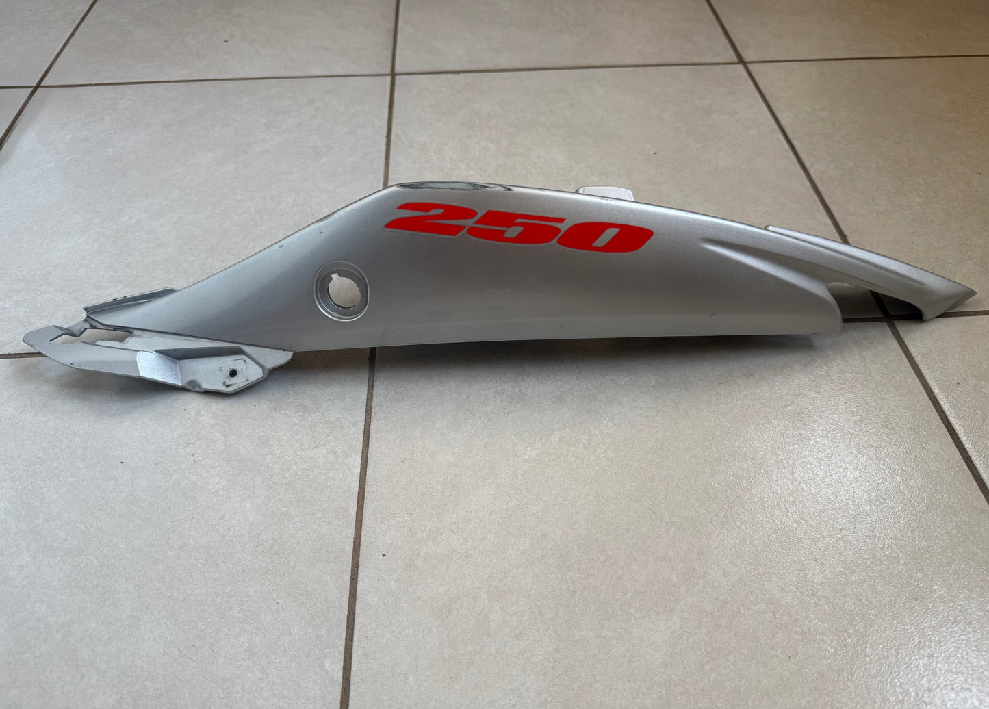 Suzuki Gixxer SF250 Left Tailpiece