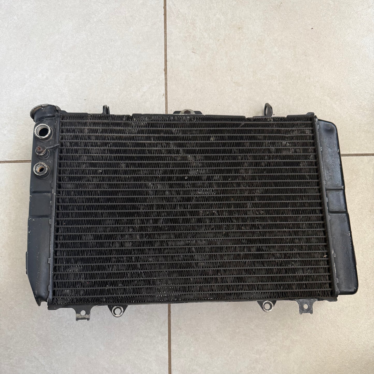 Yamaha FZR1000 Radiator
