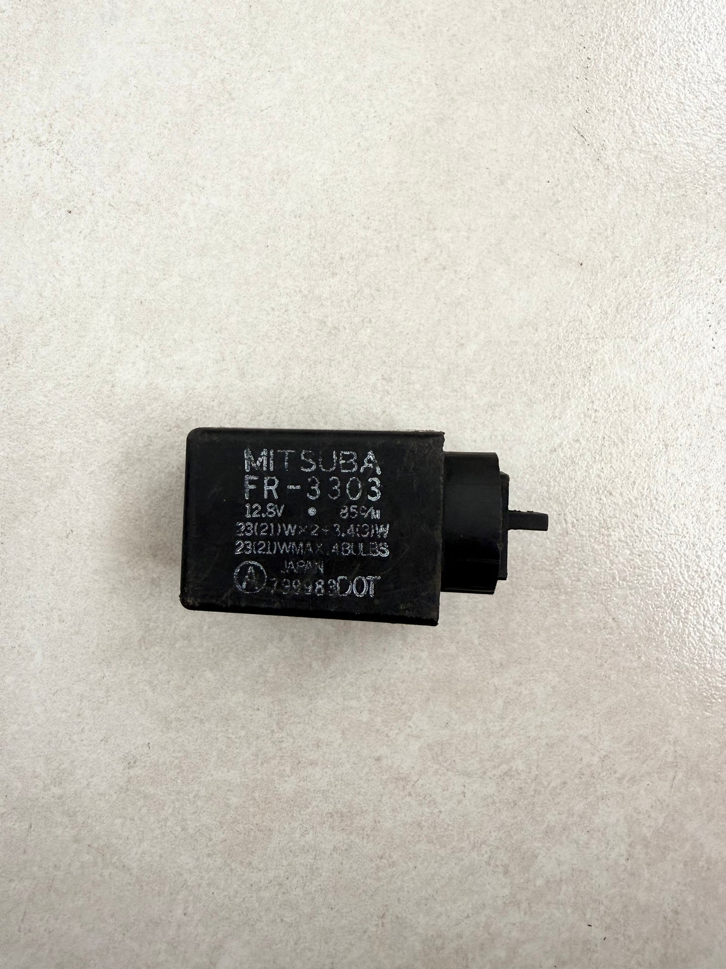 Honda CBR600F CBR900RR CBR1100XX CB600F GL1500 VT600 VFR750 VFR800FI VTR1000F CBR1000F ST1100 Turn Signal Relay
