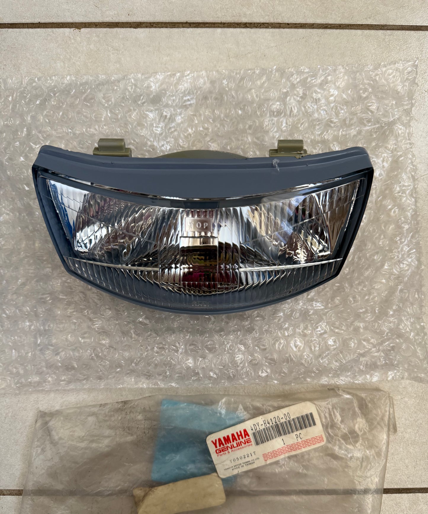 Yamaha Grand Axis 100 YA100W Headlight
