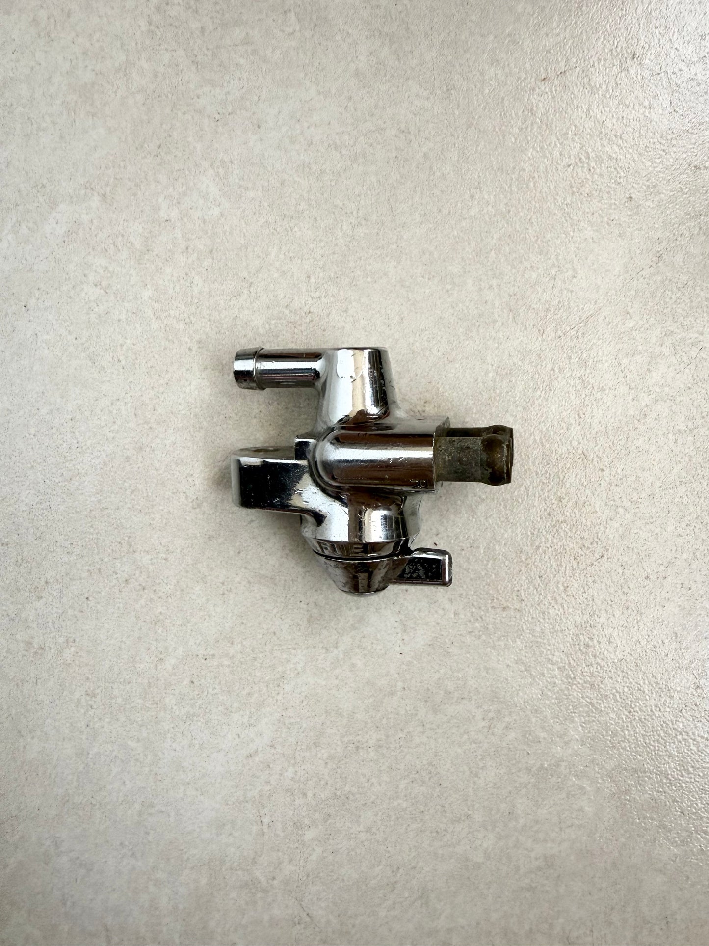 Suzuki VS1400 Intruder Boulevard S83 Marauder 80 Fuel Tap Valve