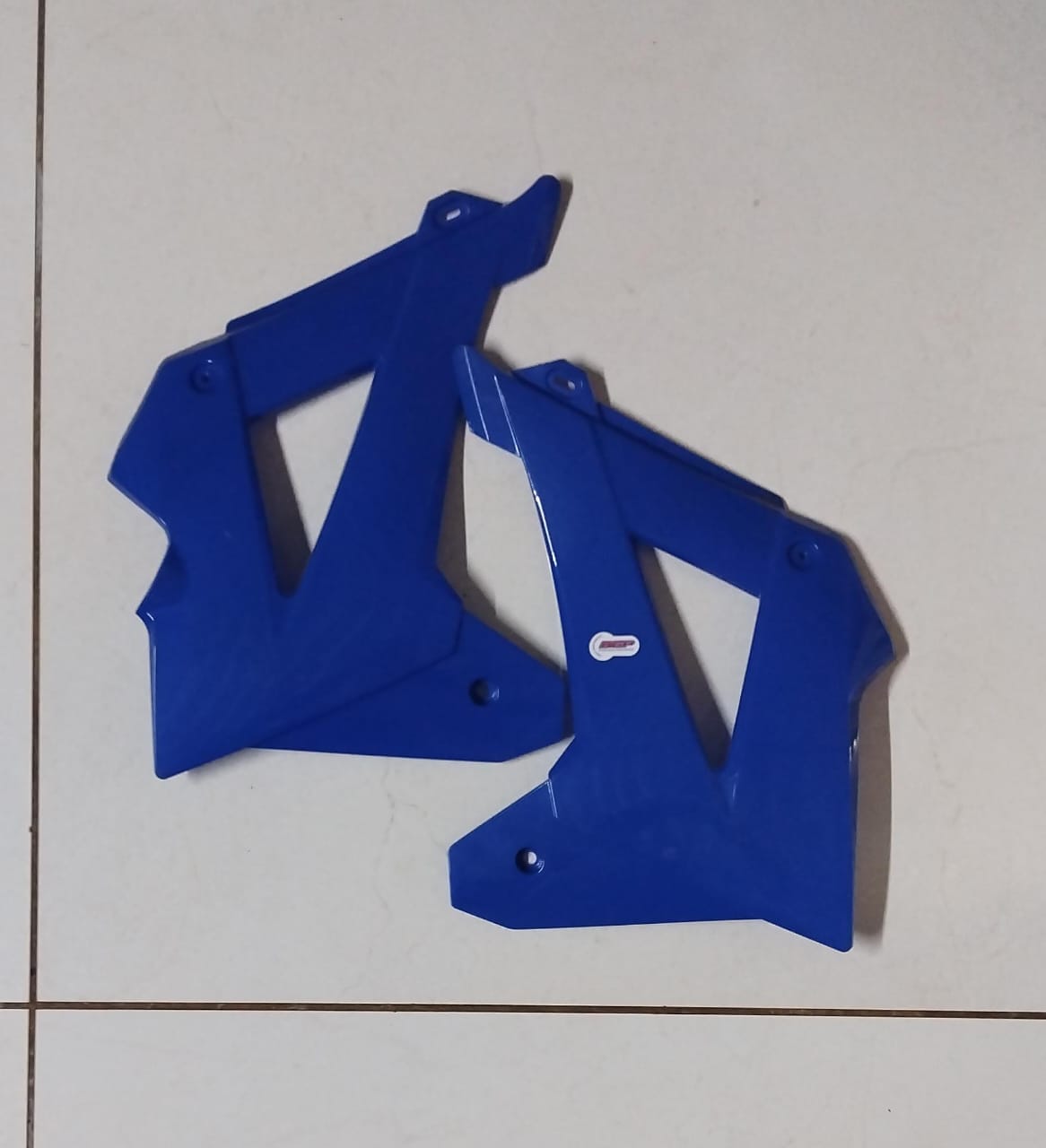GasGas 2T EC 125 200 250 300 450 EC450FSE Left and Right Radiator Scoops