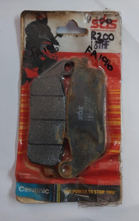 Harley Davidson Sportster XL883 XL1200 Dyna Softail Road King Honda CB400 CB400SF CBF500 CBF600 VT750 XL650V XL700V Transalp Buell Brake Pads FA196