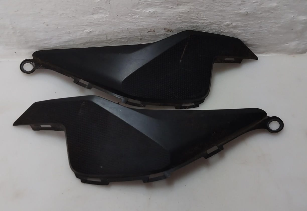 Honda CBR1000RR Fireblade Left and Right Side Tank Cover